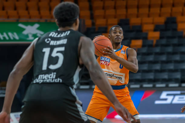 东尼崛起的 东尼崛起的