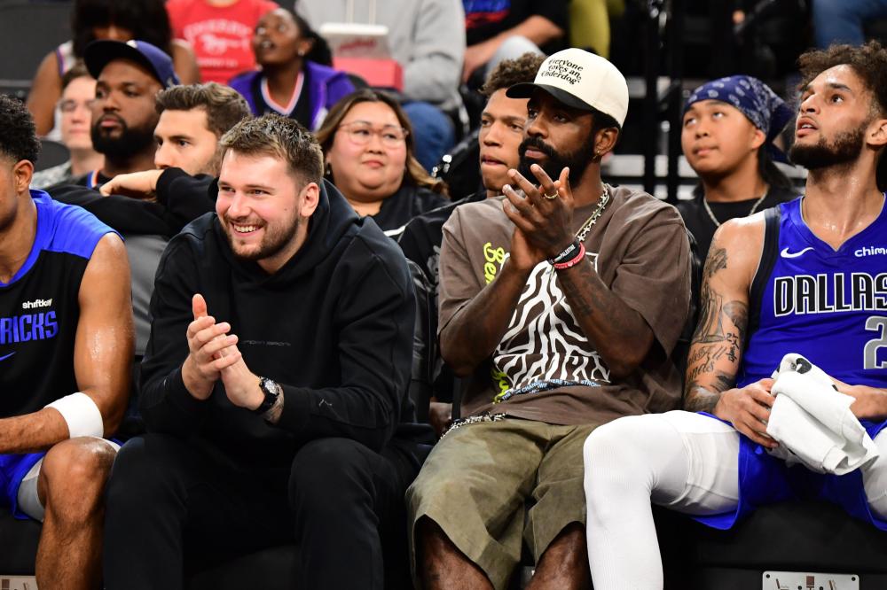 防守不堪重 防守不堪重